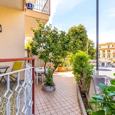 Il Riccio Di Sole A Meno Di 5 Minuti Da Sorrento