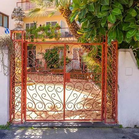 Il Riccio Di Sole A Meno Di 5 Minuti Da Sorrento Sant'Agnello