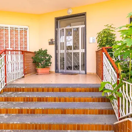 Il Riccio Di Sole A Meno Di 5 Minuti Da Sorrento Apartment Sant'Agnello